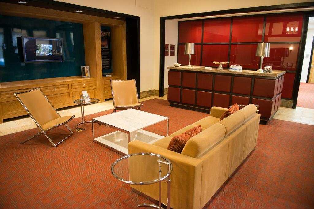 Crystal Quarters Corporate Housing At The Gramercy Arlington Værelse billede