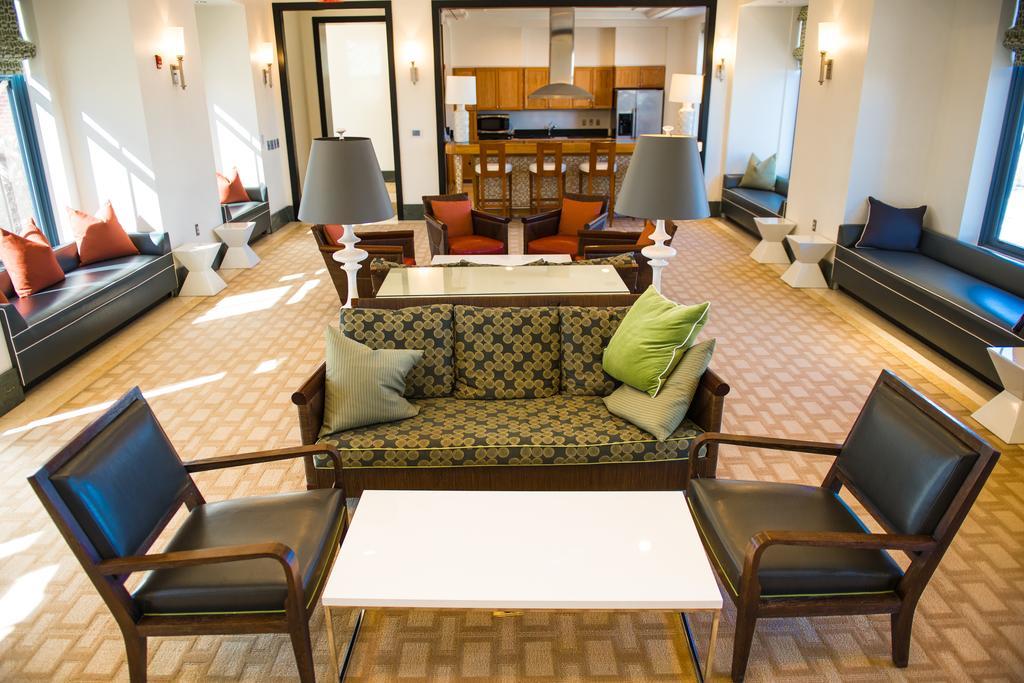Crystal Quarters Corporate Housing At The Gramercy Arlington Værelse billede